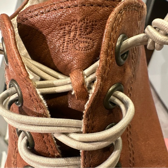 Paul Green women’s size 9 Hadley platform leather sneaker. Cognac. - Picture 8 of 9